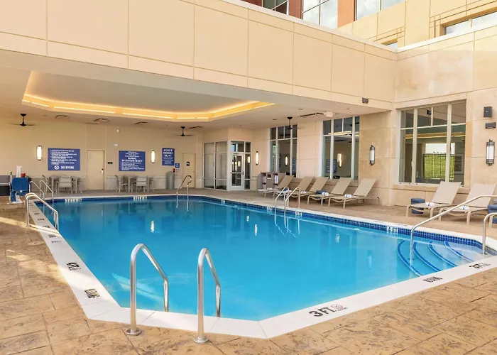Drury Plaza Hotel Dallas Arlington